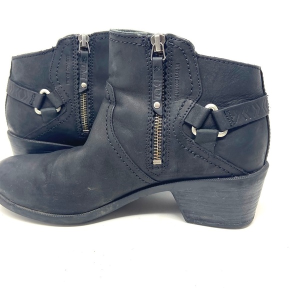 TEVA 'Foxy' Black Leather Side Zip Ankle Boots Western Booties Size 9 - Picture 3 of 8
